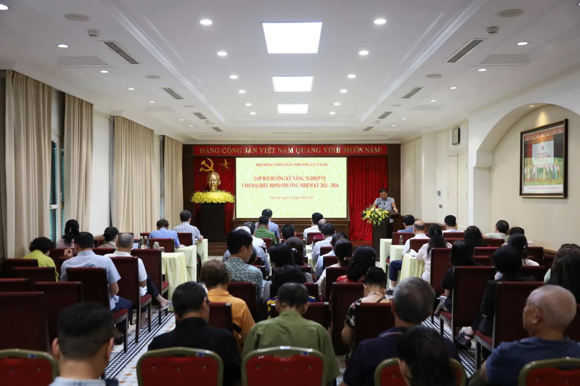 Phường Cửa Nam tổ chức tập huấn nâng cao kiến thức kỹ năng cho đại biểu hội đồng nhân dân- Ảnh 2.