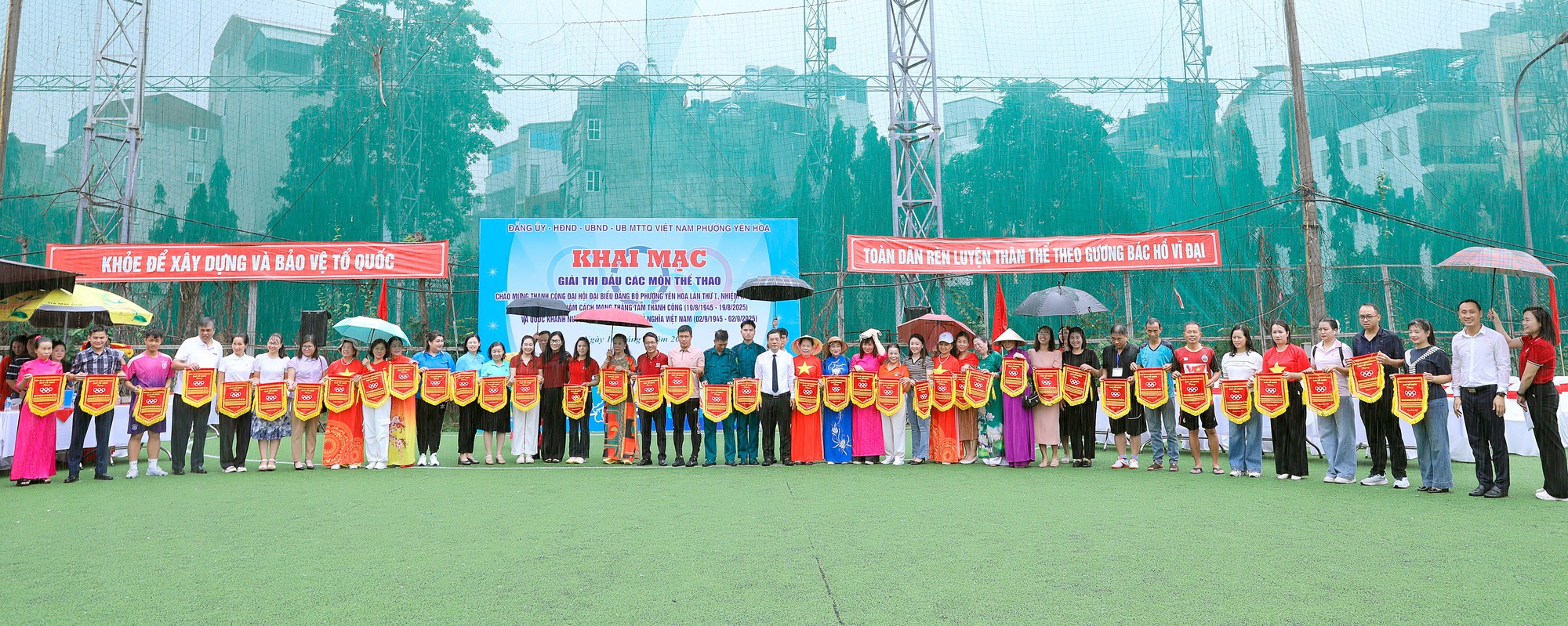 Khai mạc Giải thi đấu thể thao phường Yên Hoà năm 2025 - Ảnh 3.