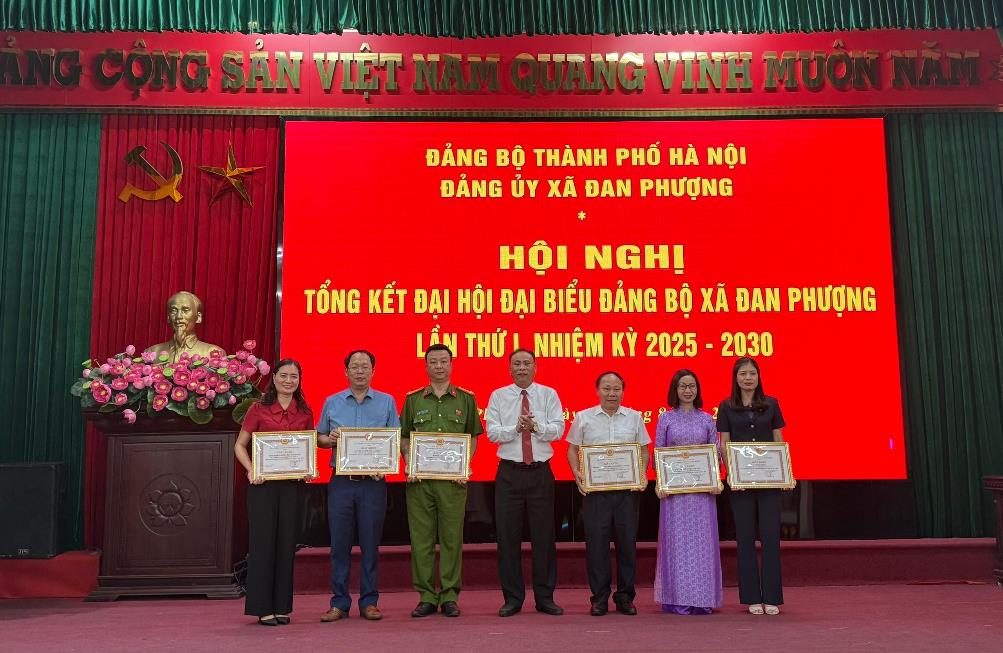 Đảng ủy xã Đan Phượng tổng kết công tác Đại hội Đảng bộ xã lần thứ I, nhiệm kỳ 2025-2030.- Ảnh 2.