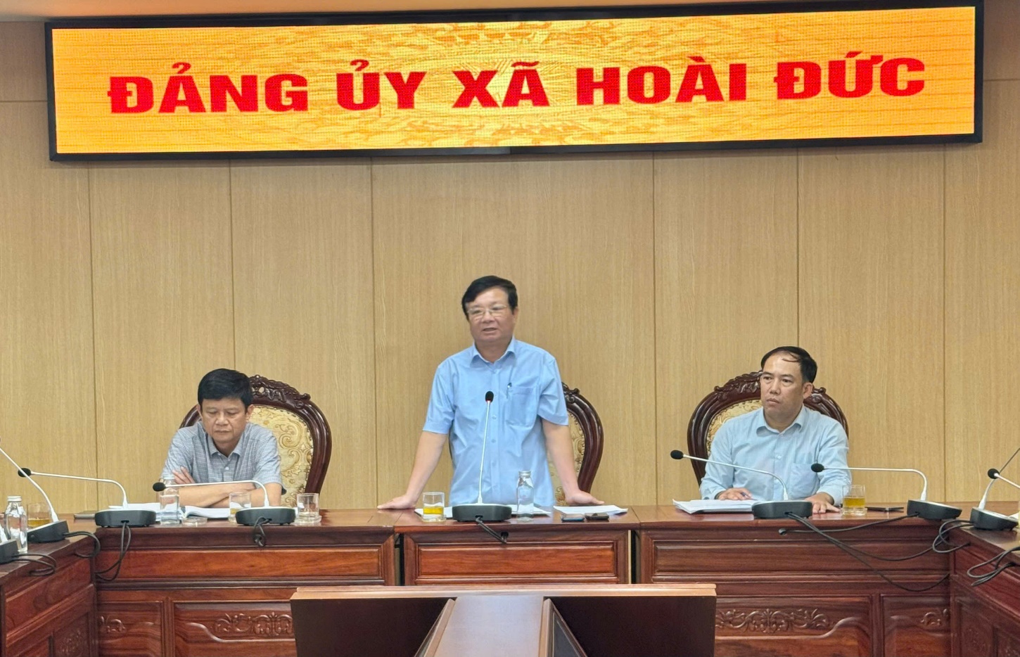 Đồng chí Trần Văn Nghĩa – Phó Bí thư Thường trực Đảng uỷ xã chủ trì hội nghị giao ban với Bí thư chi bộ thôn, tổ dân phố triển khai nhiệm vụ tháng 9/2025- Ảnh 5.