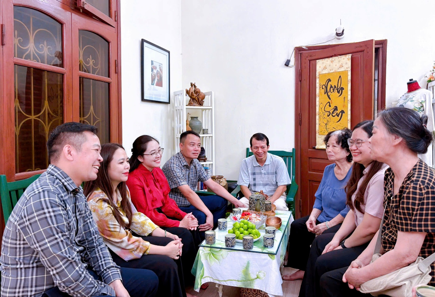 Phường Thanh Liệt: Thăm, tặng quà các cá nhân tiêu biểu nhân kỷ niệm 80 năm Quốc khánh nước Cộng hoà XHCN Việt Nam- Ảnh 3.