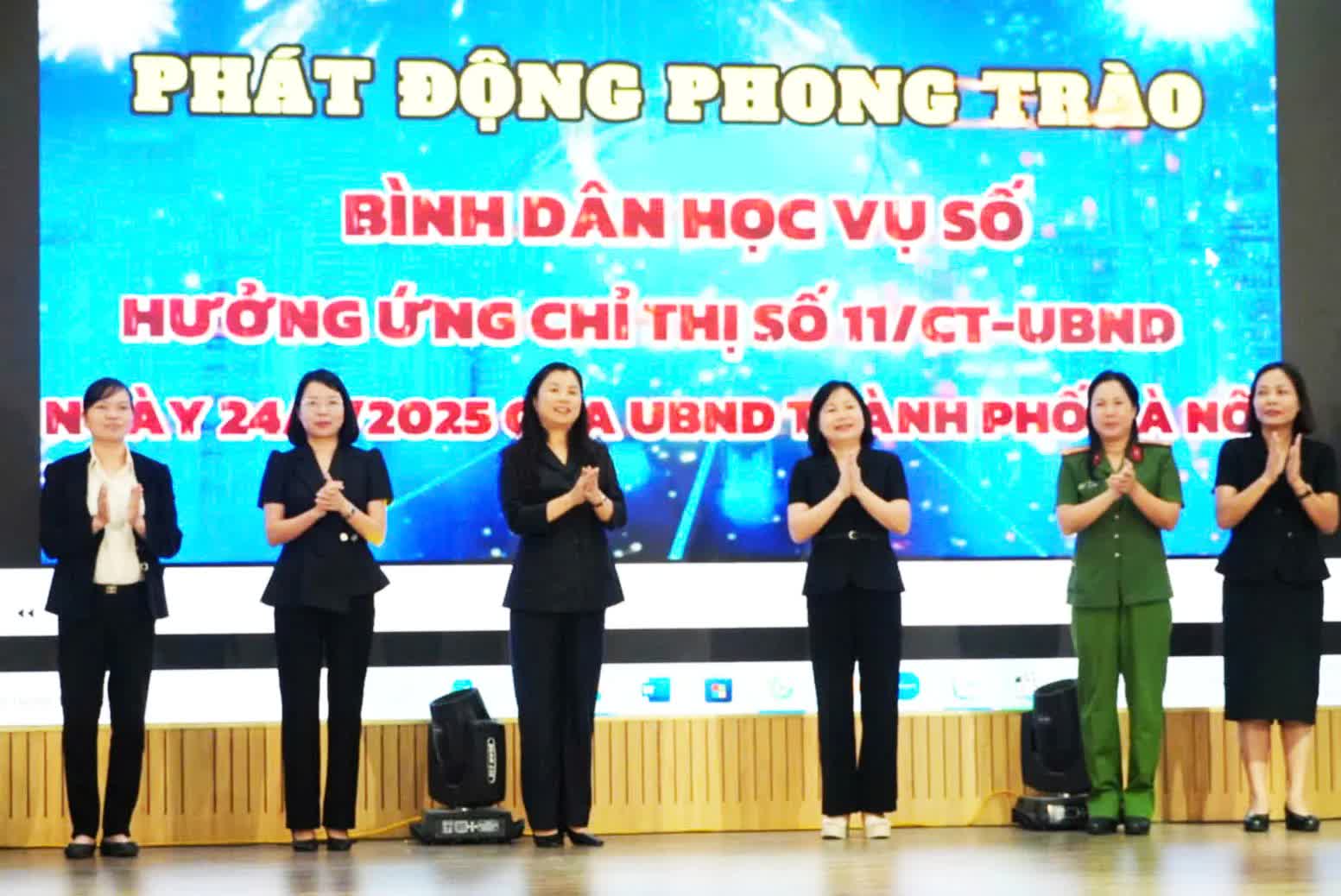 Phát động "Bình dân học vụ số": Thượng Cát quyết tâm đưa công nghệ vào cuộc sống- Ảnh 1.