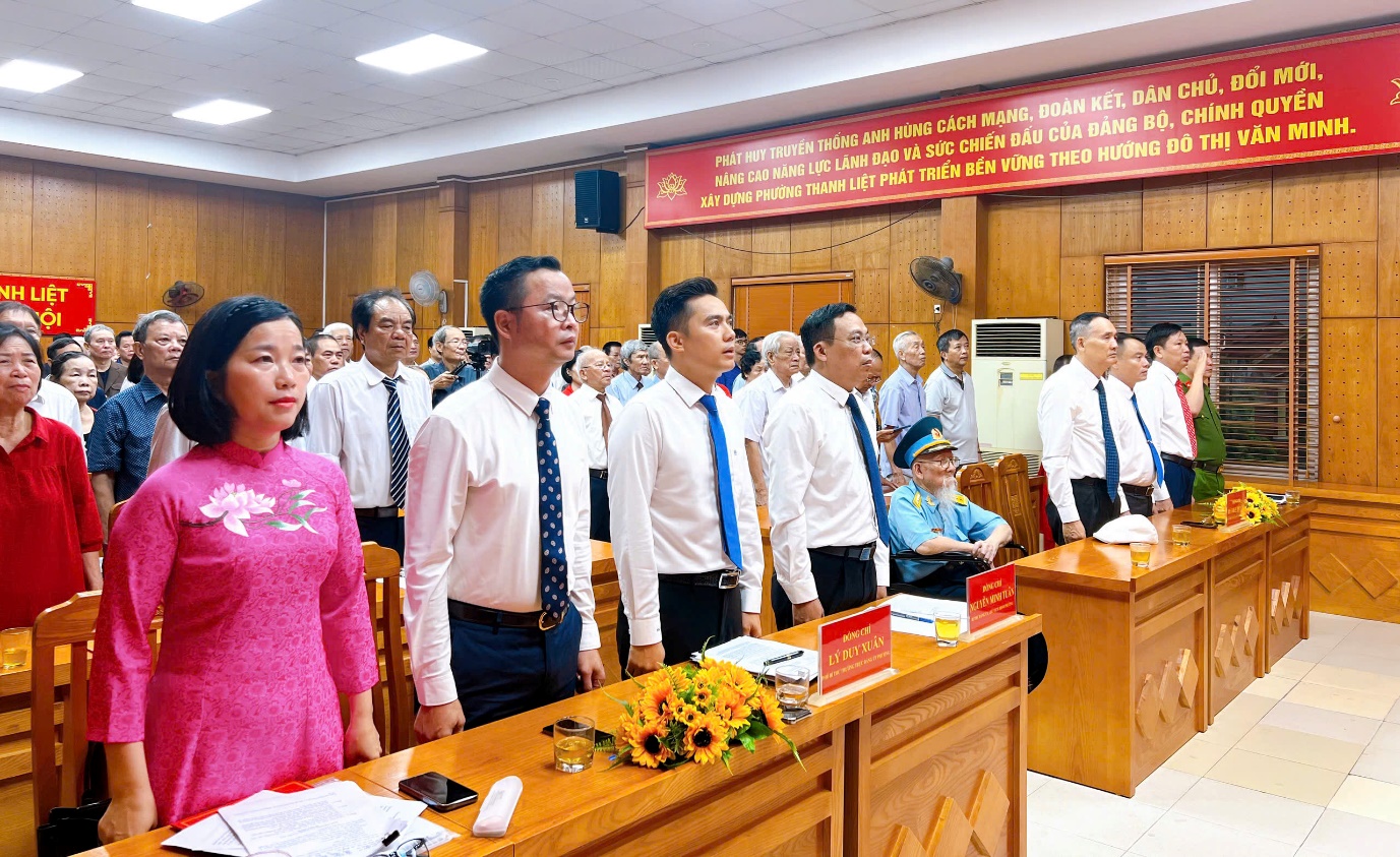 “Huy hiệu Đảng – Dấu ấn vẻ vang trong hành trình cống hiến của 108 đảng viên phường Thanh Liệt- Ảnh 1.