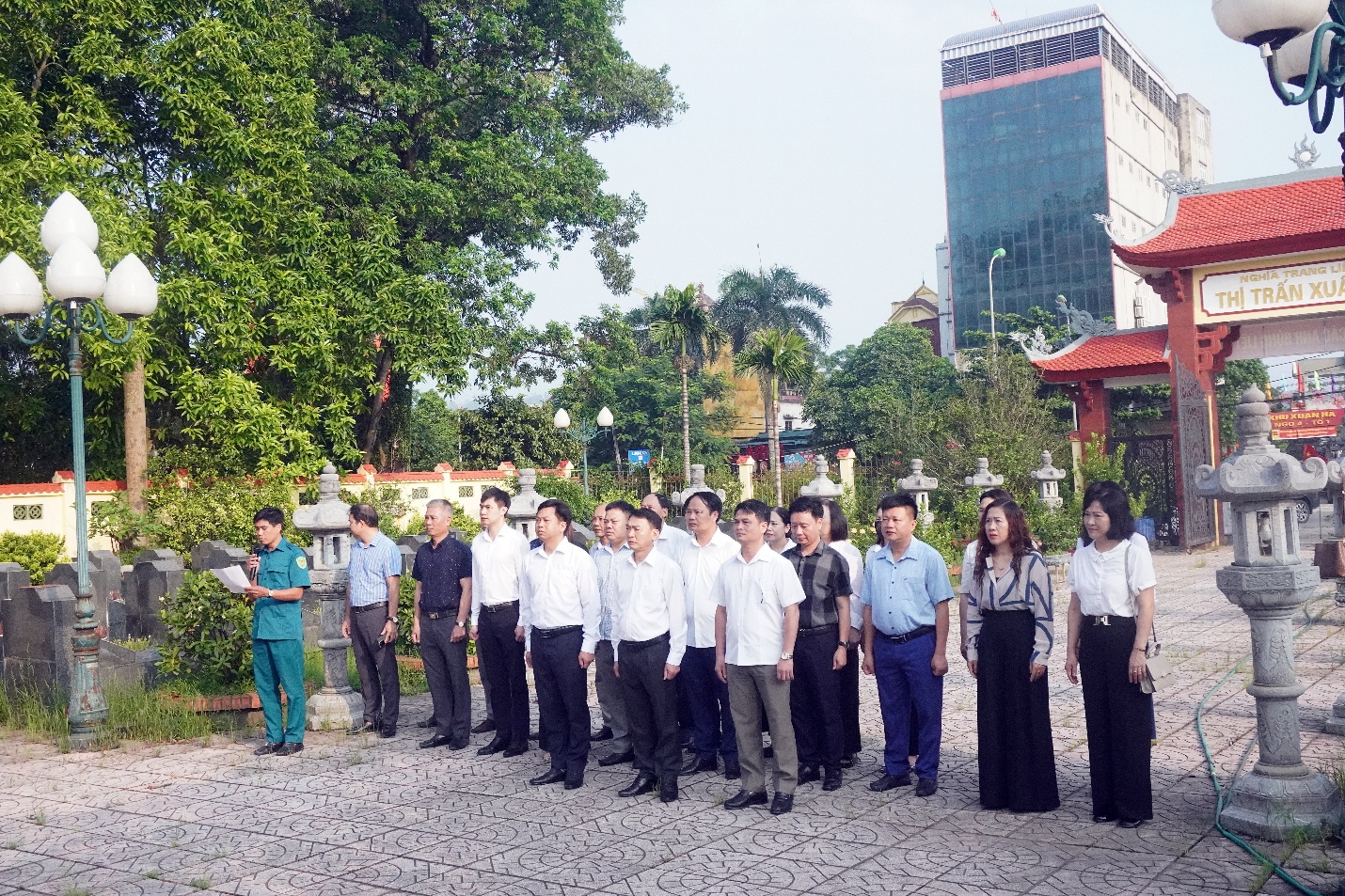 Xuân Mai: Tri ân các anh hùng liệt sĩ – Khắc ghi truyền thống, tiếp bước cha anh- Ảnh 2.