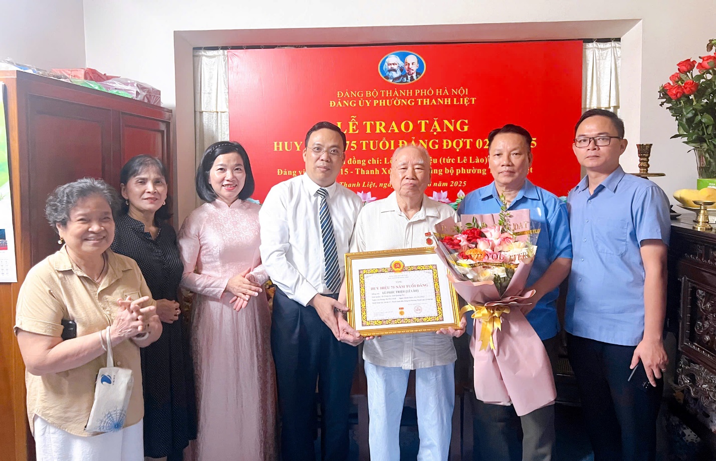 Huy hiệu 75 năm tuổi Đảng – dấu ấn vẻ vang trong hành trình cách mạng- Ảnh 4.