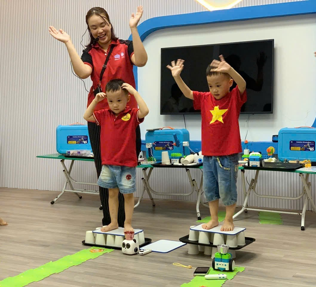 Khơi nguồn đam mê khoa học từ những trải nghiệm STEM – Robotics- Ảnh 1.