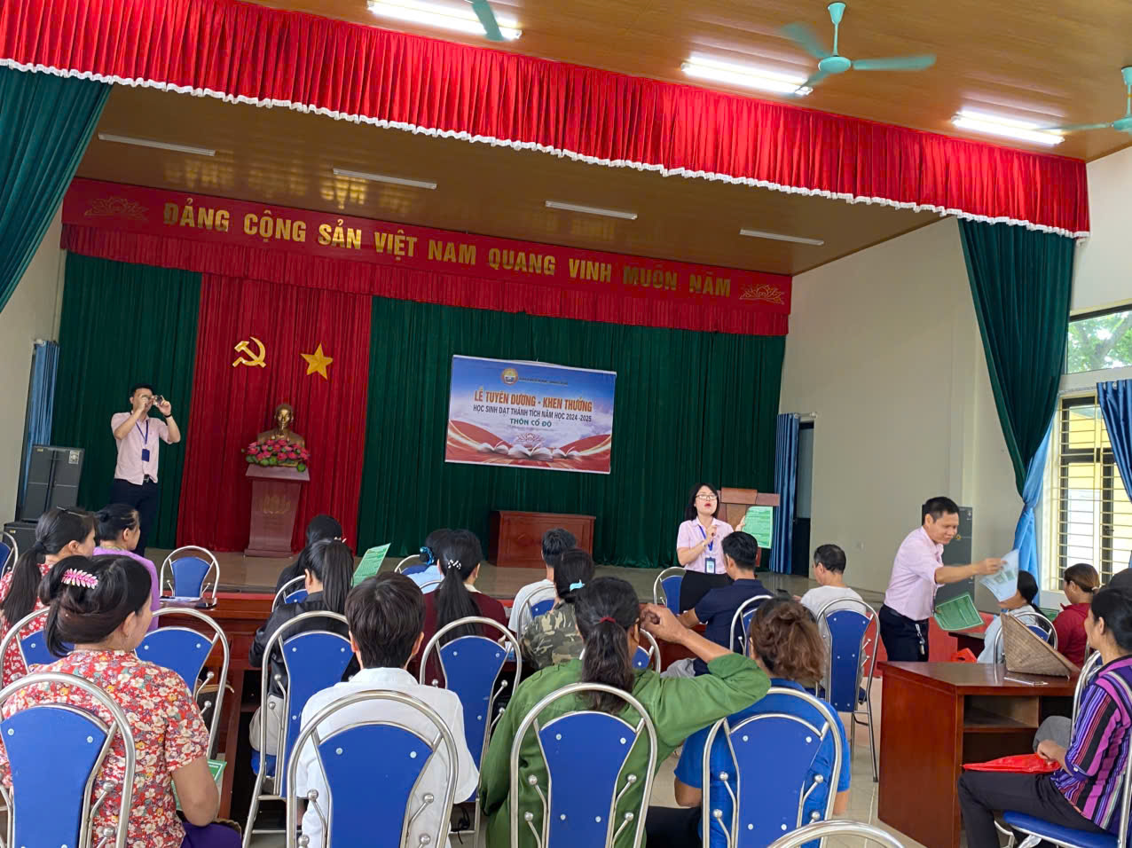 NHCSXH Ba Vì tổ chức đối chiếu, phân loại nợ nhằm đánh giá chất lượng tín dụng chính sách- Ảnh 1.