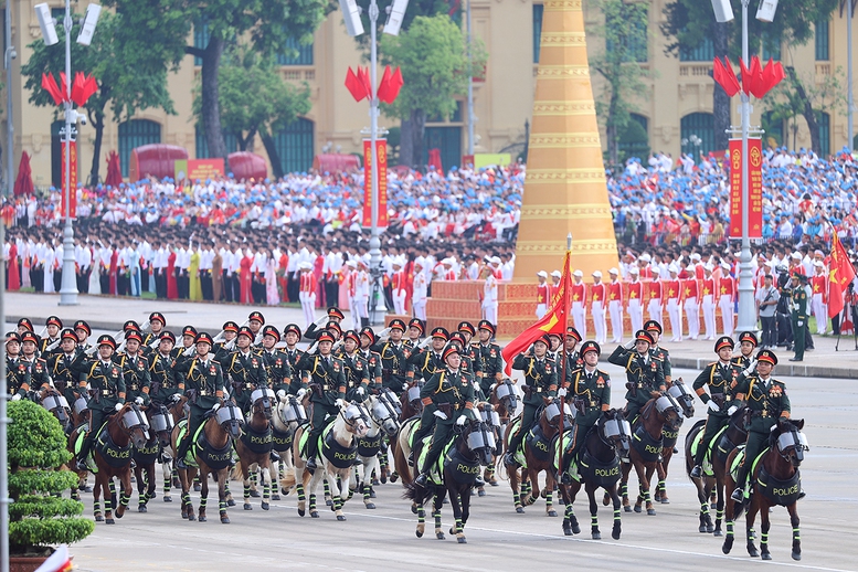 TỔNG THUẬT: Lễ Tổng duyệt chương trình diễu binh, diễu hành kỷ niệm 80 năm Quốc khánh 2/9- Ảnh 40.