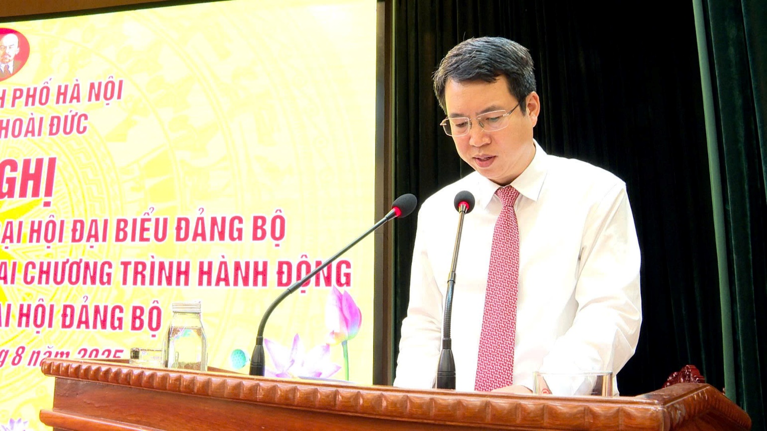 Đảng ủy xã Hoài Đức khen thưởng 10 tập thể, 21 cá nhân có thành tích xuất sắc trong công tác tổ chức Đại hội đại biểu Đảng bộ xã lần thứ I- Ảnh 8.
