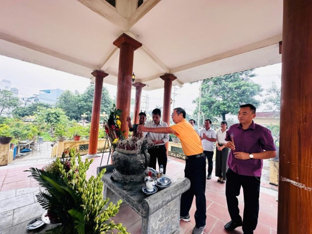 Đảng ủy,  HĐND, UBND, UB MTTQ xã tổ chức lễ dâng hoa, dâng hương viếng Nghĩa trang Liệt sĩ nhân kỷ niệm 80 năm Quốc khánh nước CHXH Chủ nghĩa Việt Nam (02/9/1945 - 02/9/2025)- Ảnh 21.