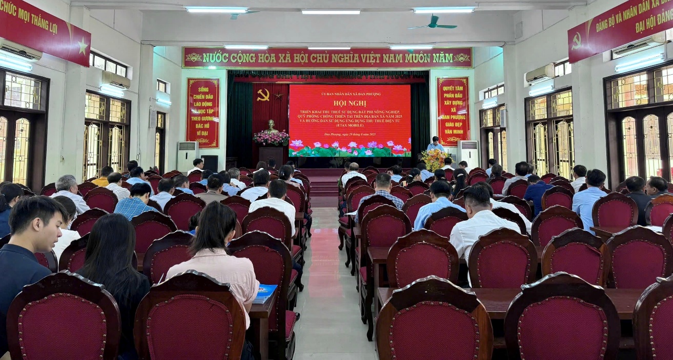 Đan Phượng triển khai thu, nộp thuế sử dụng đất phi nông nghiệp năm 2025 bằng phương thức điện tử qua eTax Mobile- Ảnh 1.