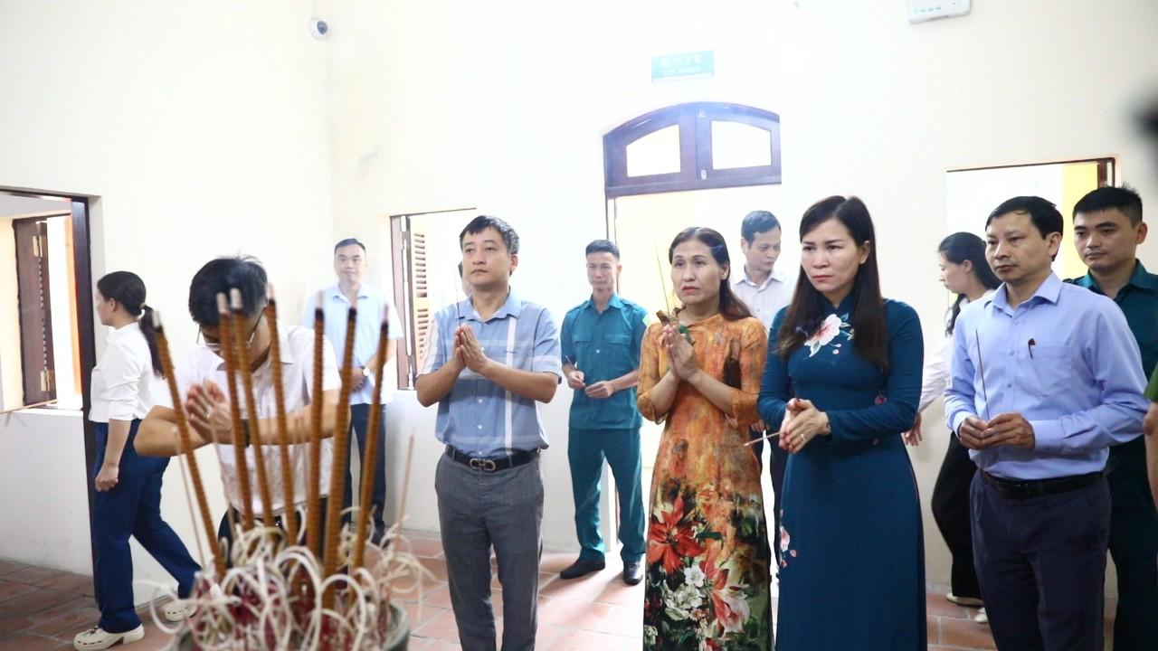 https://zalo-article-photo.zadn.vn/3147f31ed34c3a12635d#387753042
