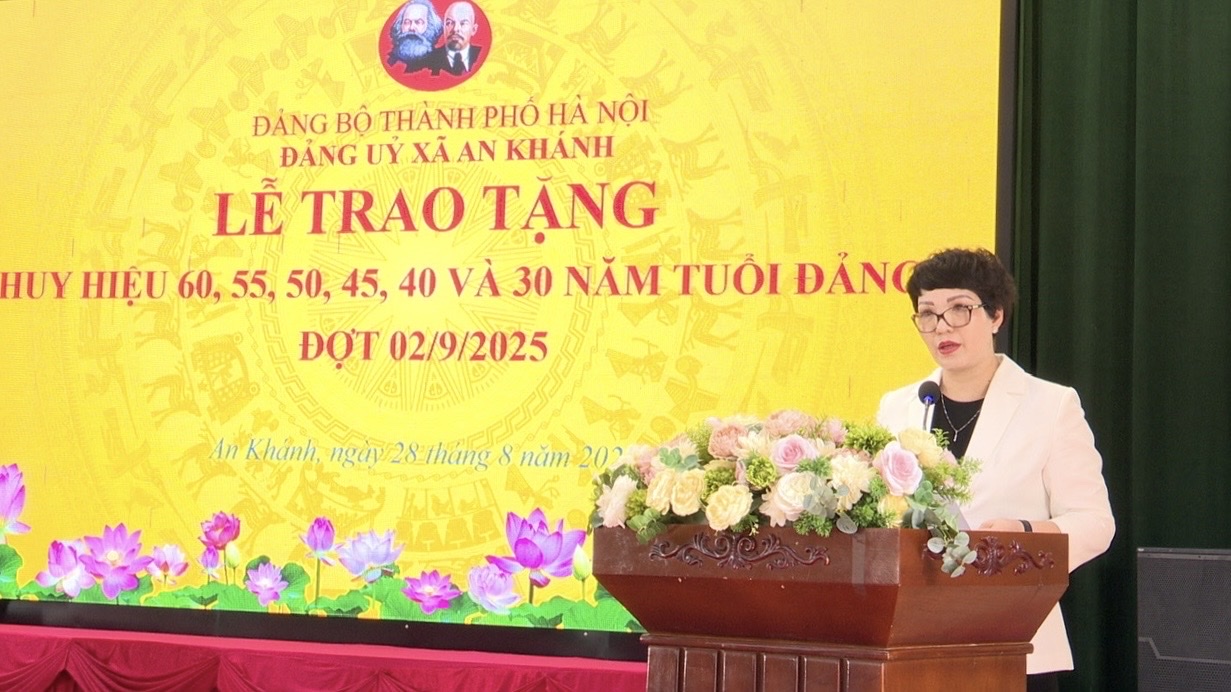 Đảng ủy xã An Khánh tổ chức Lễ trao tặng Huy hiệu Đảng đợt 2-9- Ảnh 8.