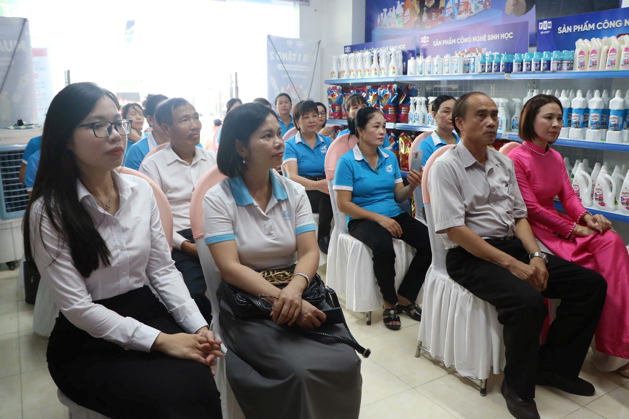 Hội LHPN xã Quang Minh ra mắt điểm hỗ trợ phụ nữ khởi nghiệp- Ảnh 2.