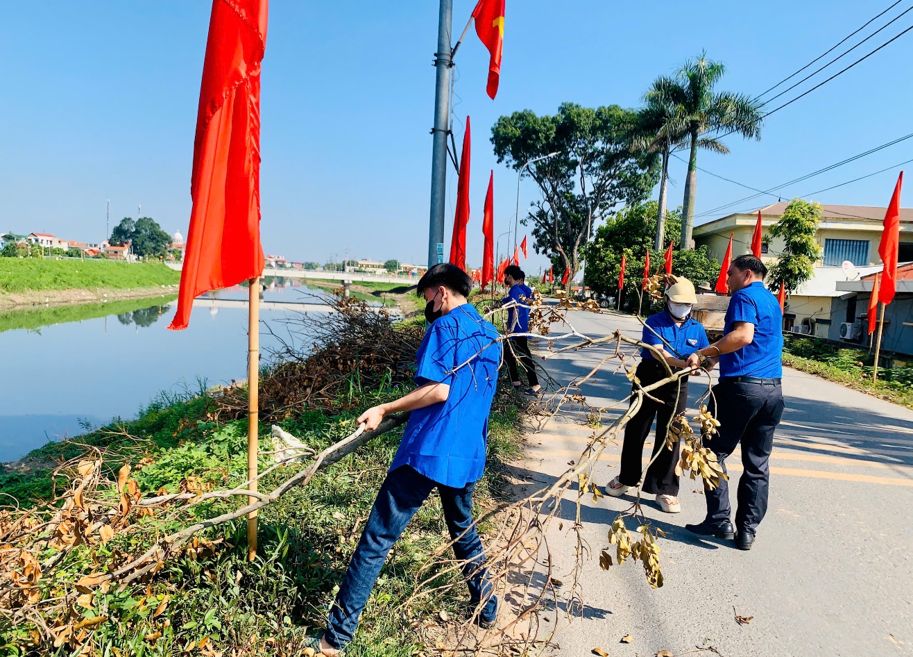 C:\Users\Admin\Desktop\VIẾT TIN BÀI 2025\z6871754226219_8ef5a5fc098c6833f9f3195060cf42a2.jpg