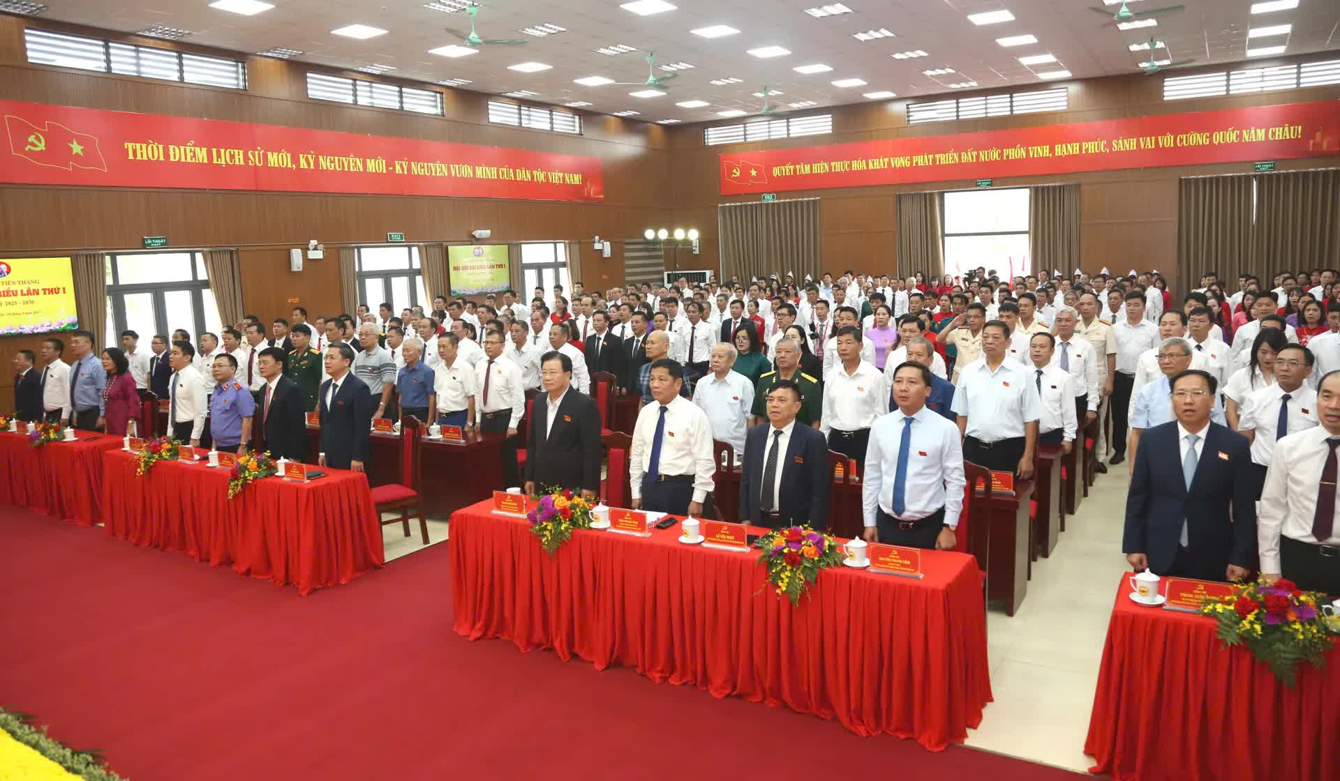 Đại hội đại biểu Đảng bộ xã Tiến Thắng lần thứ I, nhiệm kỳ 2025-2030 thành công tốt đẹp- Ảnh 2.