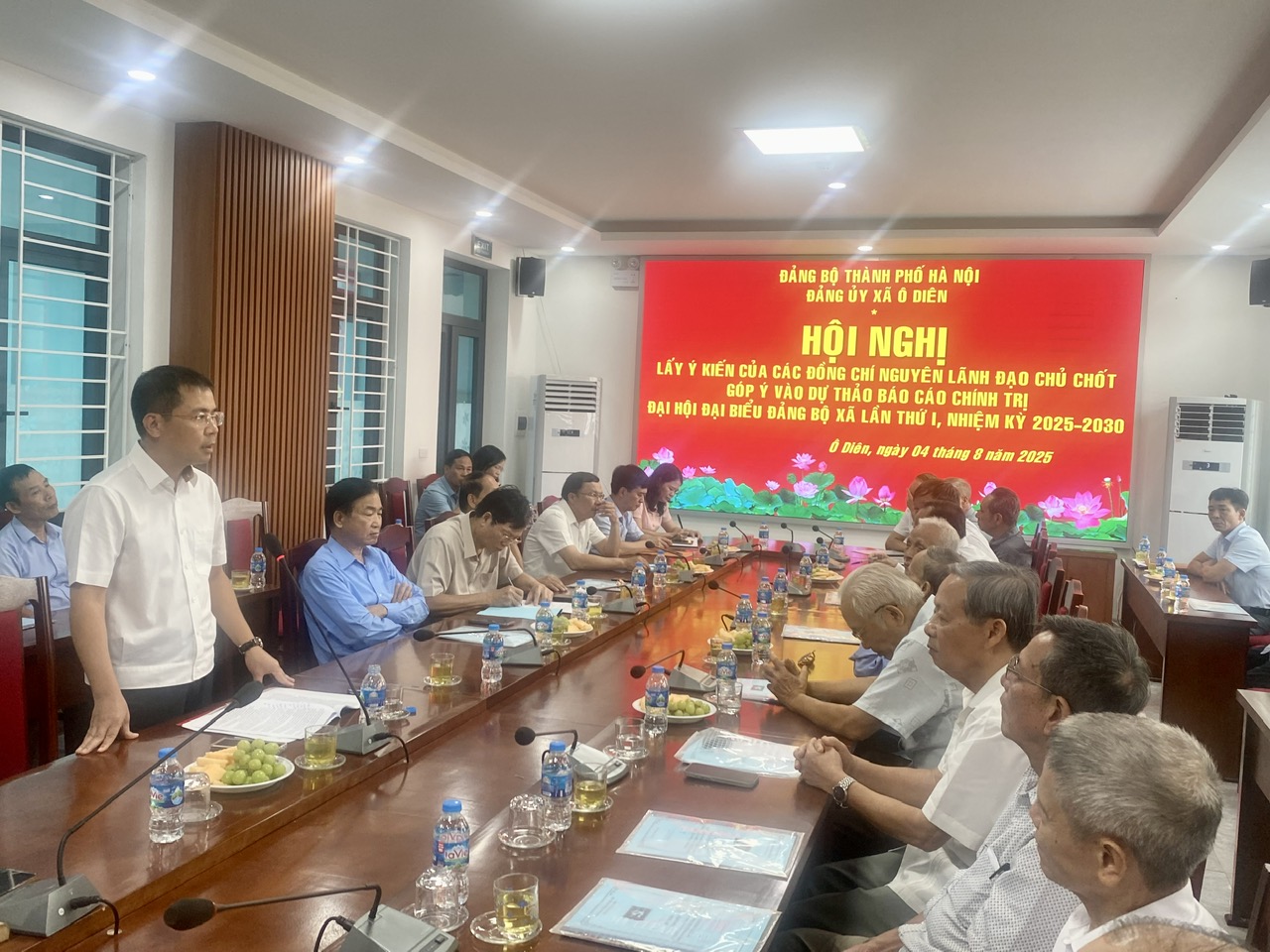 Nhiều ý kiến tâm huyết góp ý Dự thảo Báo cáo chính trị Đại hội Đảng bộ xã lần I, nhiệm kỳ 2025 - 2030- Ảnh 1.