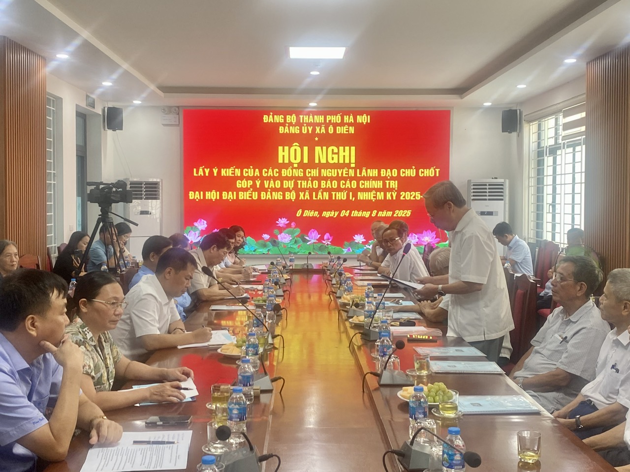 Nhiều ý kiến tâm huyết góp ý Dự thảo Báo cáo chính trị Đại hội Đảng bộ xã lần I, nhiệm kỳ 2025 - 2030- Ảnh 2.