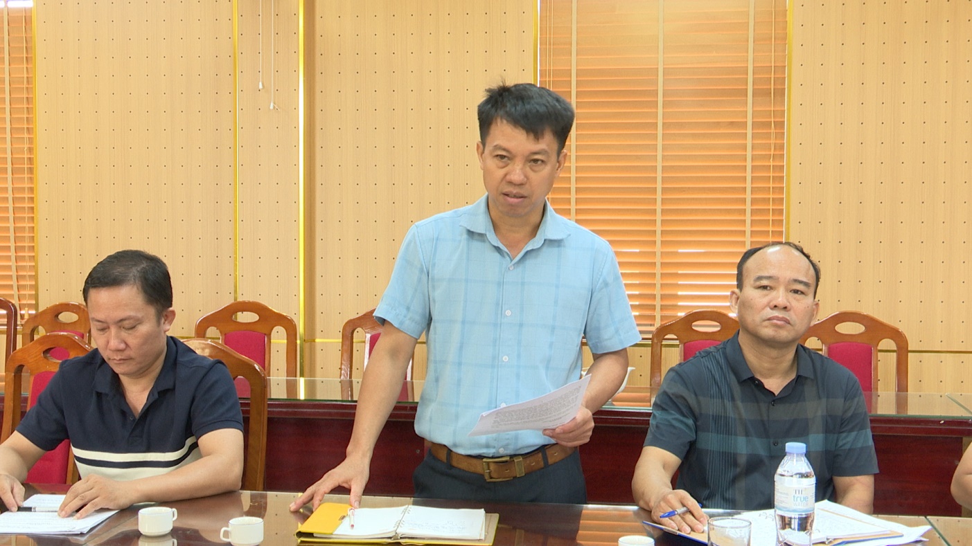 Đồng chí Phó Bí thư Đảng ủy, Chủ tịch UBND xã An Khánh Hồ Trung Nghĩa làm việc với Trung tâm Văn hóa, Thông tin và Thể thao xã- Ảnh 3.