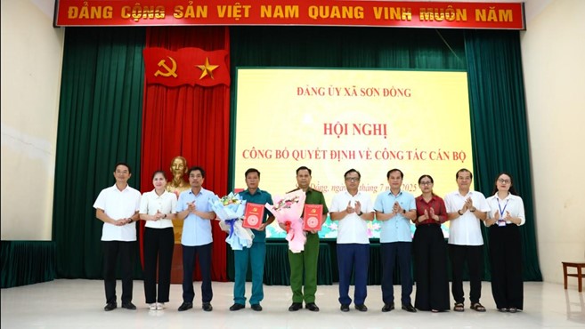 Đảng ủy xã tổ chức giao ban công tác Đảng và các nhiệm vụ trọng tâm tháng 8/2025- Ảnh 1.