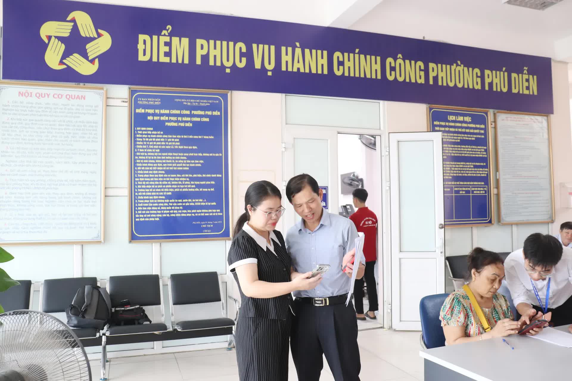 “45 ngày đêm” thần tốc phổ cập kỹ năng số cho người dân phường Phú Diễn- Ảnh 5.