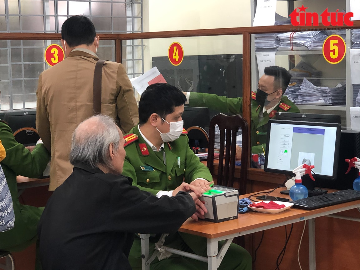 Sử dụng số định danh cá nhân thay thế mã số bảo hiểm xã hội từ 1-8- Ảnh 1.