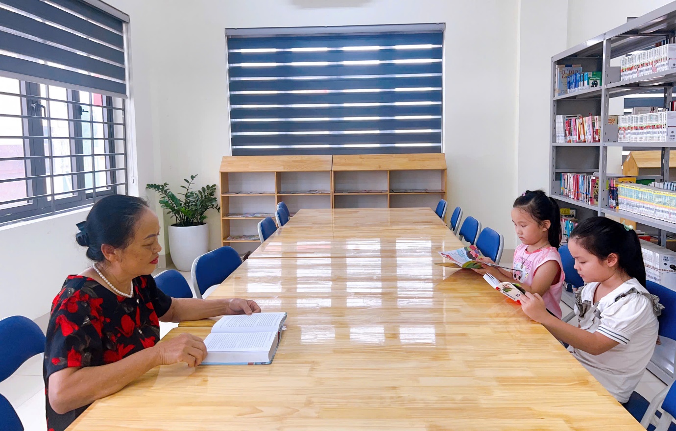 Thư viện Trung tâm Văn hoá Thông tin & Thể thao phường Thanh Liệt: Phát huy hiệu quả sau 1 tháng đi vào hoạt động- Ảnh 1.