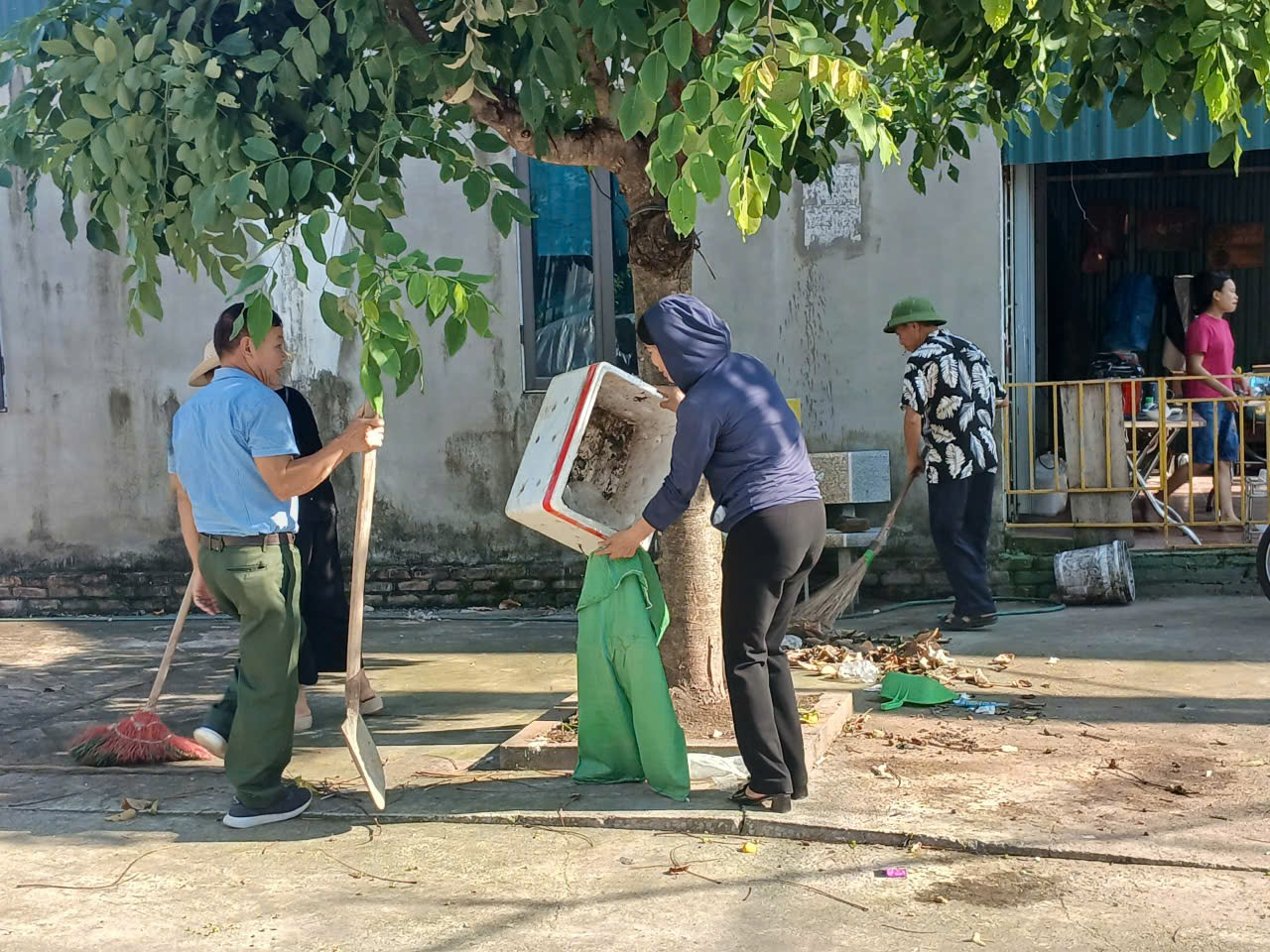 Xã Thượng Phúc: Đẩy mạnh phong trào “Toàn dân đoàn kết xây dựng đời sống văn hoá” những tháng cuối năm- Ảnh 2.