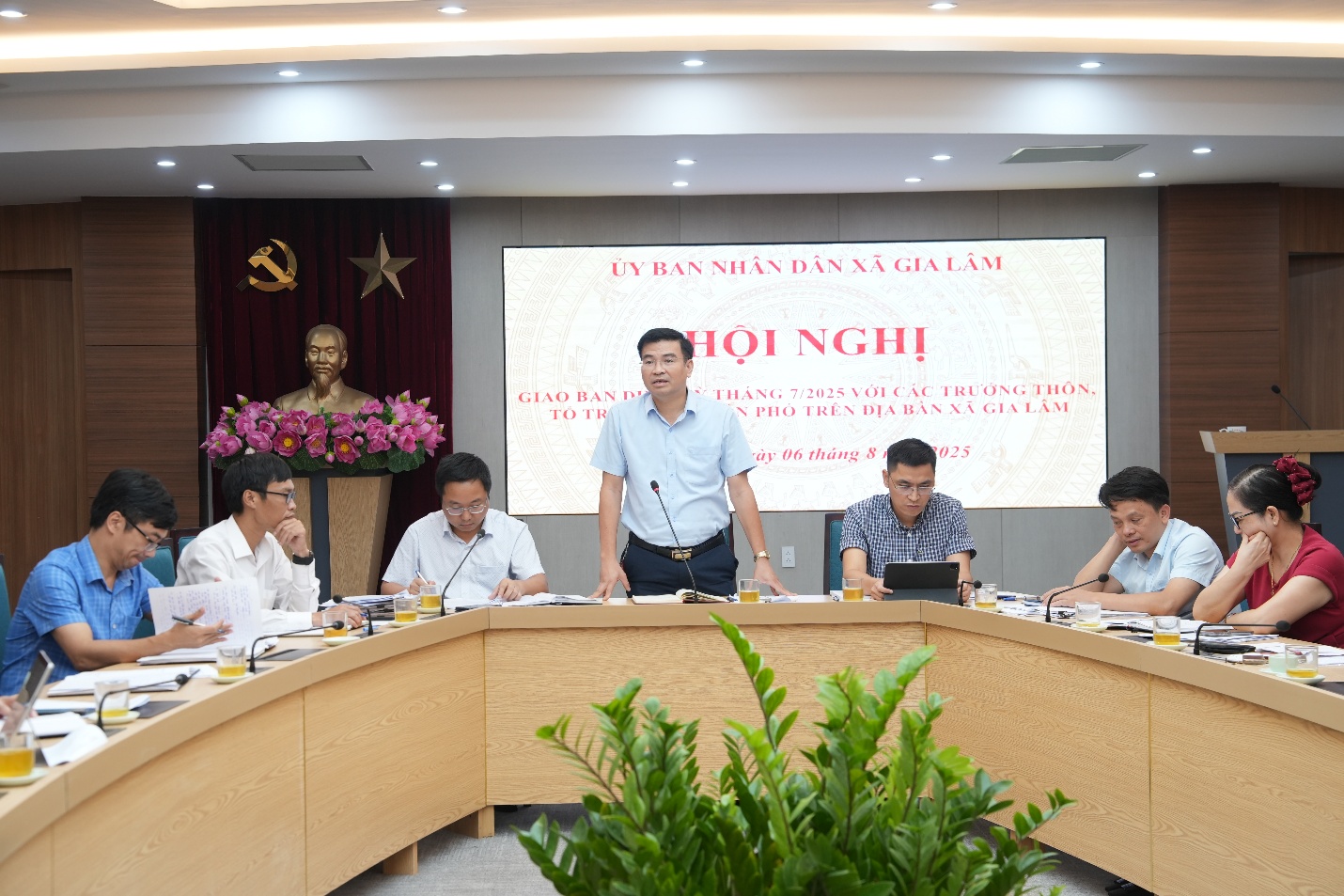 UBND xã Gia Lâm tổ chức hội nghị giao ban trưởng thôn, tổ trưởng TDP định kỳ tháng 7/2025- Ảnh 4.