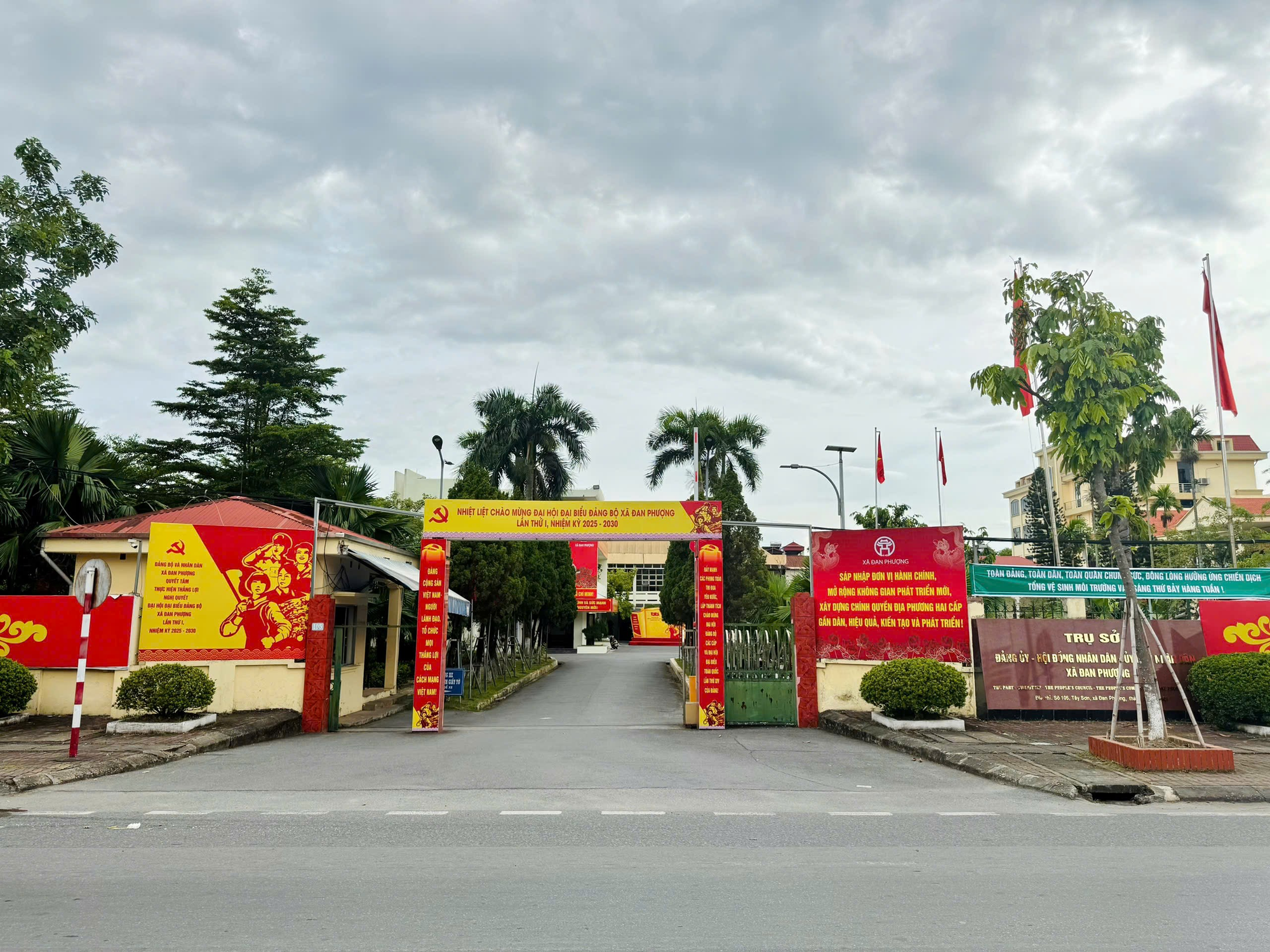 169 đại biểu dự Đại hội đại biểu Đảng bộ xã Đan Phượng lần thứ nhất, nhiệm kỳ 2025-2030.- Ảnh 2.