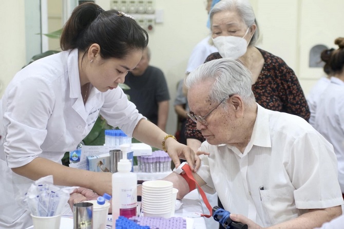 https://soyte.hanoi.gov.vn/documents/5065328/9020689/IMG_1949.jpeg/8c380baa-a069-4616-9dda-5a967f1b7337?t=1754478559811