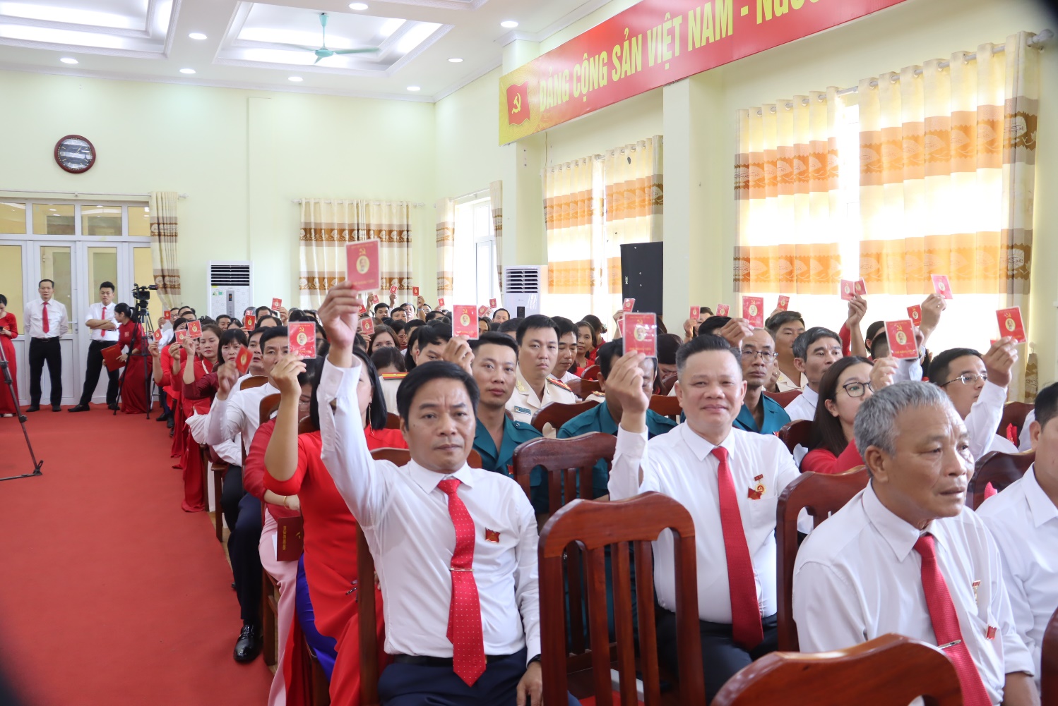 Đại hội đại biểu Đảng bộ xã Đại Xuyên lần thứ I, nhiệm kỳ 2025 -2030: Vững bước tiến vào kỷ nguyên mới- Ảnh 6.