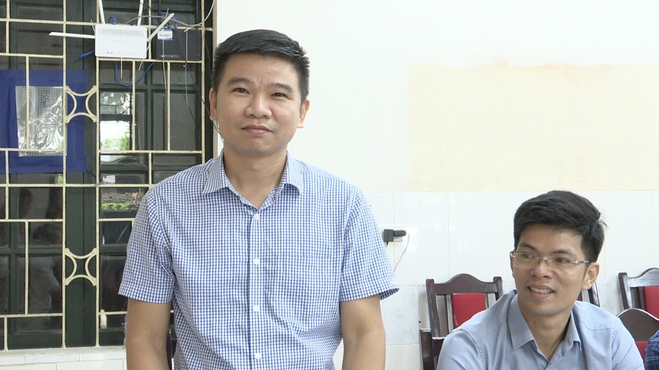 Đồng chí Phó Bí thư Đảng ủy, Chủ tịch UBND xã An Khánh Hồ Trung Nghĩa làm việc với Ban Quản lý Dự án đầu tư - hạ tầng- Ảnh 2.
