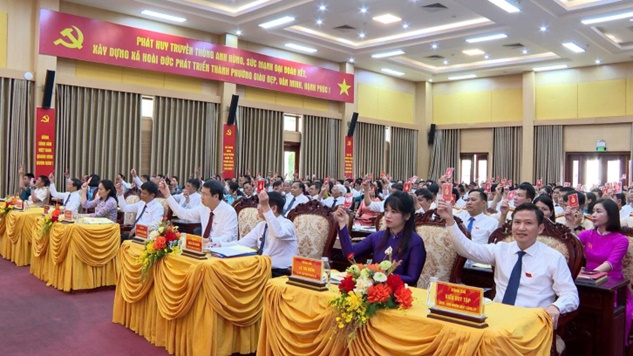 Ngày làm việc thứ nhất Đại hội đại biểu Đảng bộ xã Hoài Đức lần thứ I, nhiệm kỳ 2025-2030- Ảnh 5.