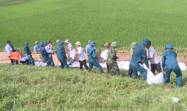 Xã Phúc Lộc tổ chức Diễn tập thực hành xử lý một số tình huống trong công tác phòng, chống thiên tai- Ảnh 10.