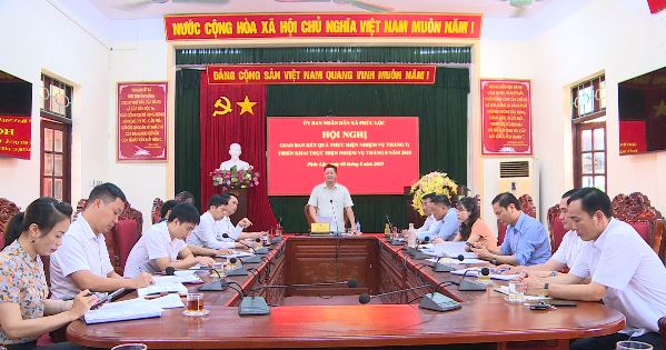 UBND xã Phúc Lộc tổ chức Hội nghị giao ban kết quả thực hiện nhiệm vụ tháng 7, triển khai nhiệm vụ trọng tâm tháng 8 năm 2025- Ảnh 3.