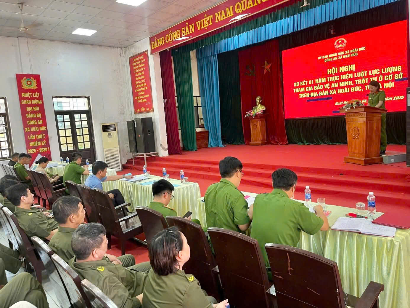 Công an xã Hoài Đức tổ chức Hội nghị sơ kết 01 năm triển khai lực lượng tham gia bảo vệ an ninh, trật tự (ANTT) ở cơ sở- Ảnh 1.
