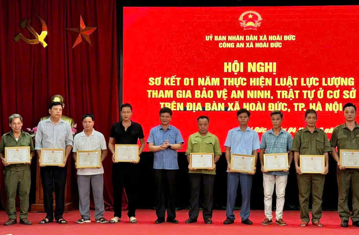 Công an xã Hoài Đức tổ chức Hội nghị sơ kết 01 năm triển khai lực lượng tham gia bảo vệ an ninh, trật tự (ANTT) ở cơ sở- Ảnh 3.