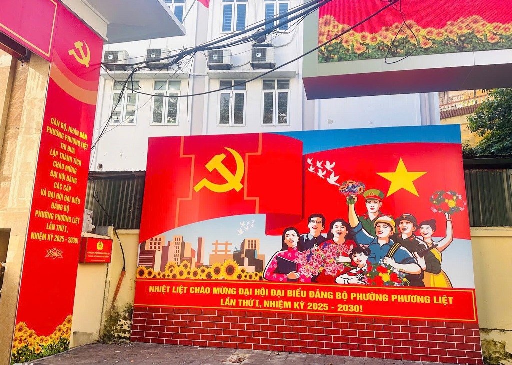 PHƯỜNG PHƯƠNG LIỆT TÍCH CỰC TUYÊN TRUYỀN TẠO KHÔNG KHÍ TƯNG BỪNG, PHẤN KHỞI CHÀO MỪNG ĐẠI HỘI ĐẠI BIỂU ĐẢNG BỘ PHƯỜNG LẦN THỨ NHẤT VÀ HƯỚNG TỚI ĐẠI HỘI ĐẢNG CÁC CẤP, NHIỆM KỲ 2025-2030- Ảnh 2.