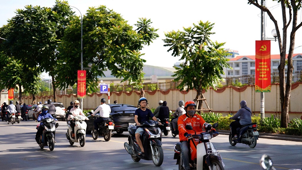 PHƯỜNG PHƯƠNG LIỆT TÍCH CỰC TUYÊN TRUYỀN TẠO KHÔNG KHÍ TƯNG BỪNG, PHẤN KHỞI CHÀO MỪNG ĐẠI HỘI ĐẠI BIỂU ĐẢNG BỘ PHƯỜNG LẦN THỨ NHẤT VÀ HƯỚNG TỚI ĐẠI HỘI ĐẢNG CÁC CẤP, NHIỆM KỲ 2025-2030- Ảnh 10.