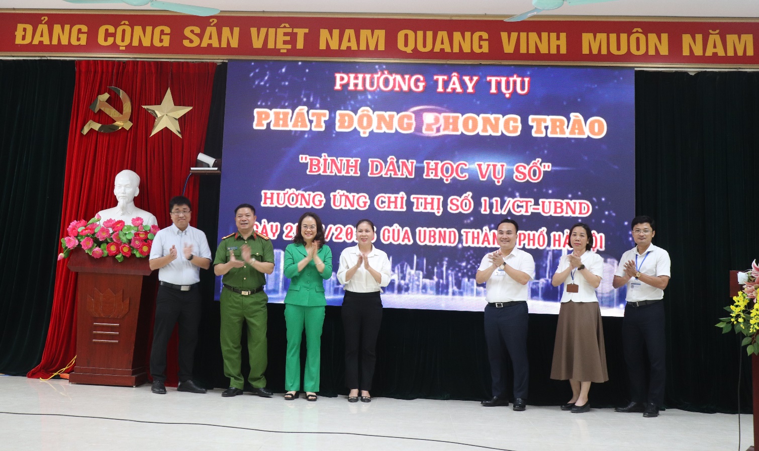 Phường Tây Tựu phát động phong trào “Bình dân học vụ số” và triển khai Chỉ thị số 11/CT-UBND ngày 24/7/2025 của UBND thành phố Hà Nội- Ảnh 2.