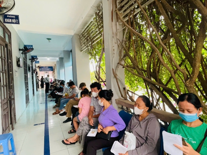 BVĐK Quốc Oai: Khoa Khám bệnh – Nơi tiếp nhận hàng trăm bệnh nhân mỗi ngày- Ảnh 1.