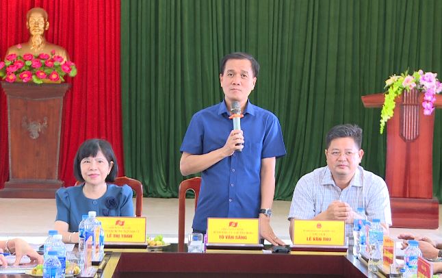 Lãnh đạo xã Phúc Lộc kiểm tra tiến độ thi công các dự án trọng điểm trên địa bàn- Ảnh 7.