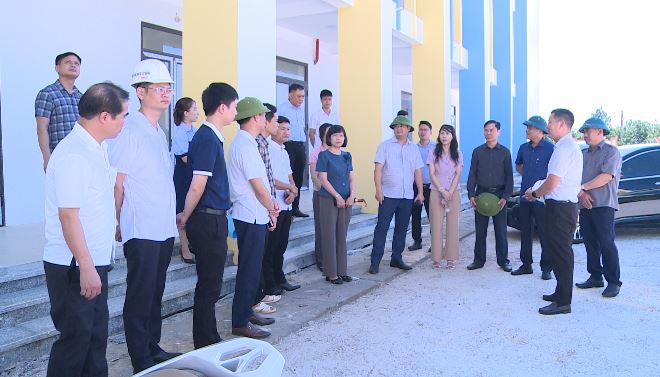Lãnh đạo xã Phúc Lộc kiểm tra tiến độ thi công các dự án trọng điểm trên địa bàn- Ảnh 3.