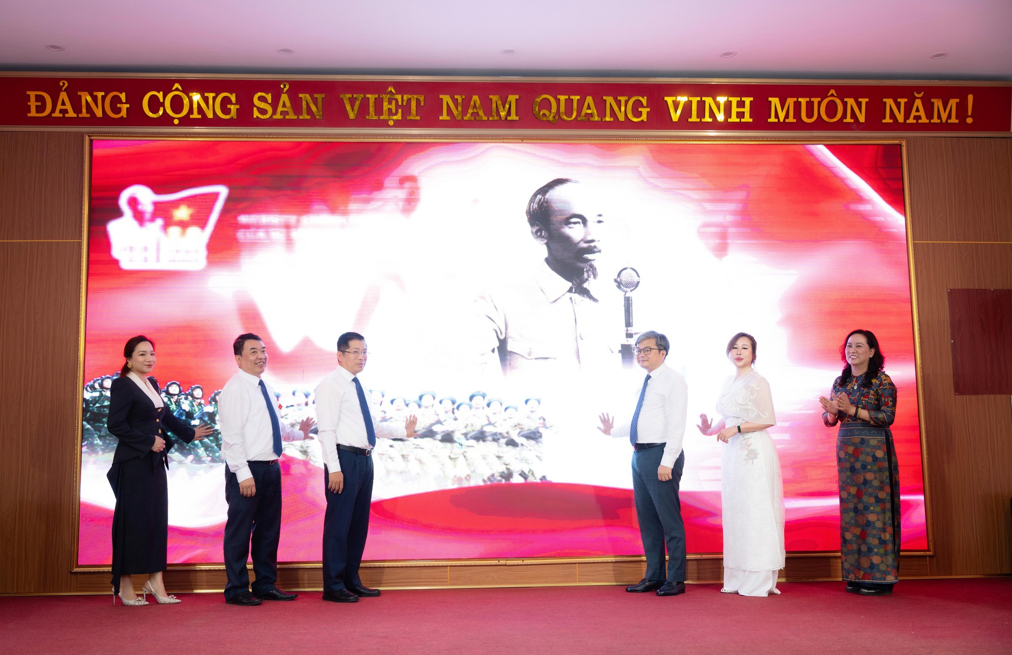 TP Hà Nội ra mắt nền tảng số ''A80 - Tự hào Việt Nam