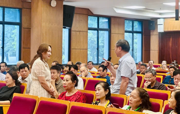 Trung tâm Phục vụ hành chính công Thành phố: Đồng hành cùng phường Ngọc Hà Phát động phong trào “Bình Dân học vụ số” và "Chiến dịch 45 ngày đêm chuyển đổi số"- Ảnh 2.