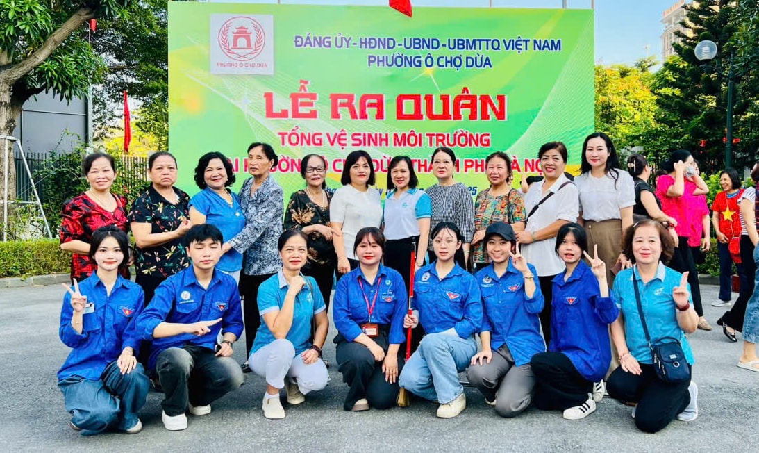 Các phường Đống Đa, Văn Miếu - Quốc Tử Giám, Ô Chợ Dừa ra quân duy trì vệ sinh môi trường- Ảnh 5.