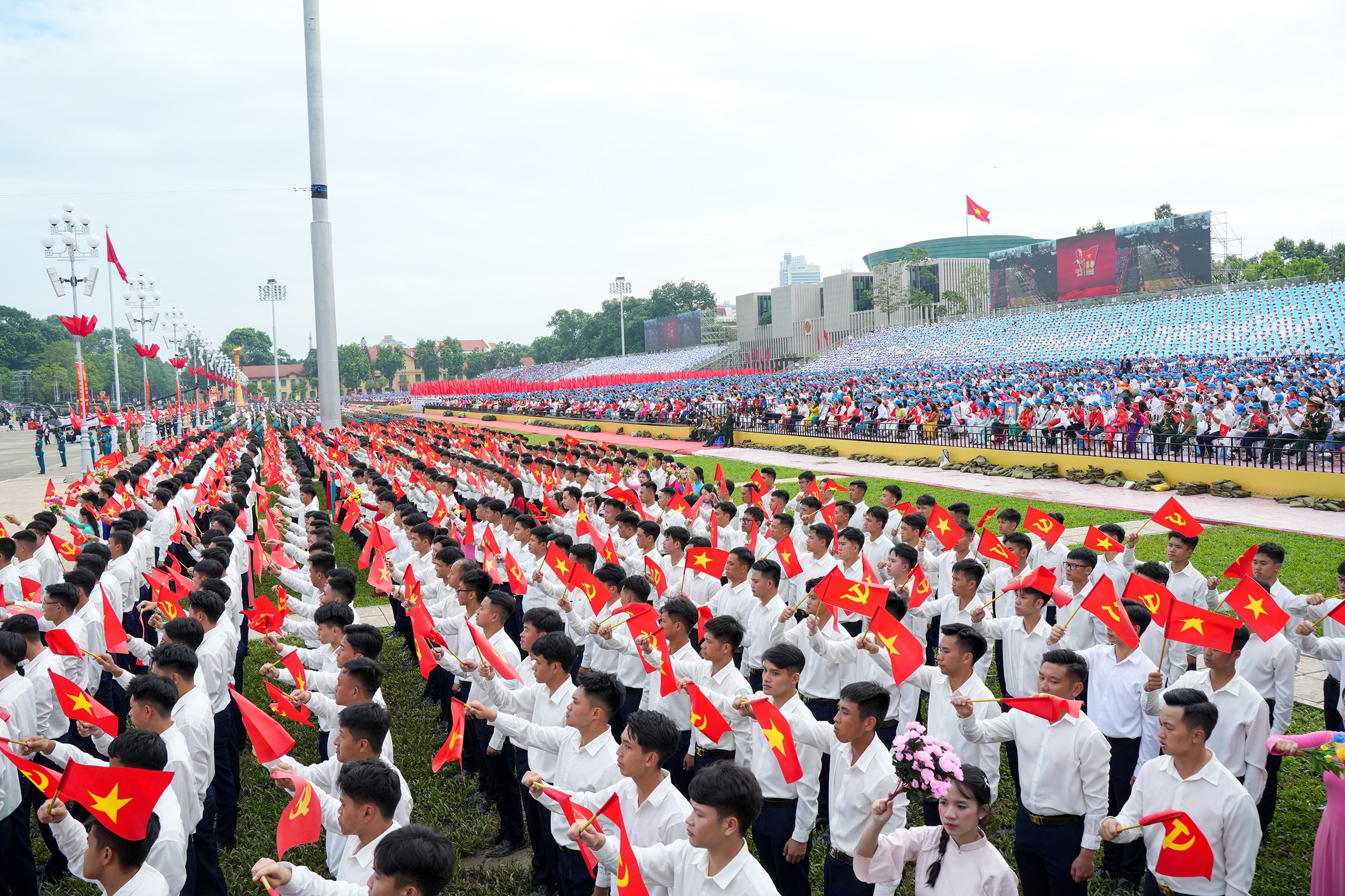 Bộ Y tế hướng dẫn xem diễu binh đảm bảo an toàn