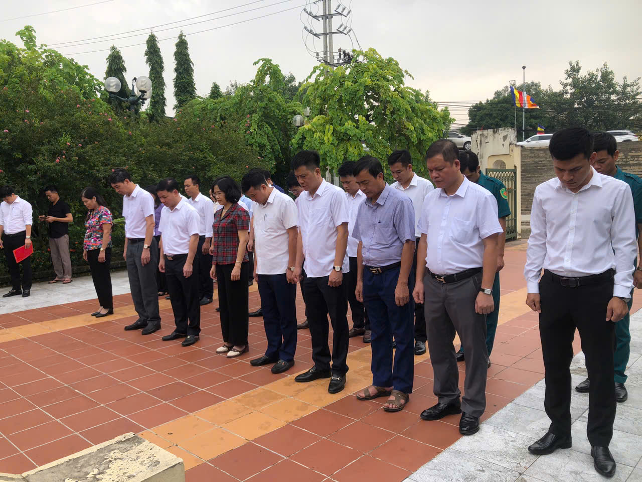 Dâng hương nhân kỷ niệm 80 năm Quốc khánh nước Cộng hòa xã hội chủ nghĩa Việt Nam (02/9/1945 - 02/9/2025)- Ảnh 1.