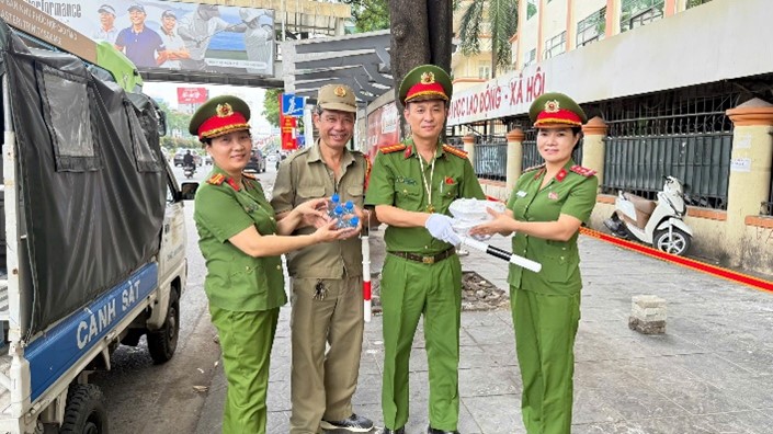 Công an phường Yên Hòa quyết tâm bảo đảm tốt hậu cần cho nhiệm vụ A80- Ảnh 6.